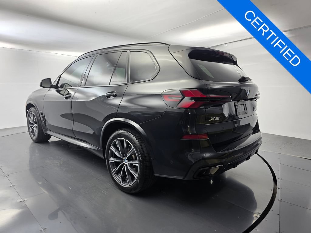 Certified 2024 BMW X5 xDrive40i w/ M Sport Package AWD/4WD image 6