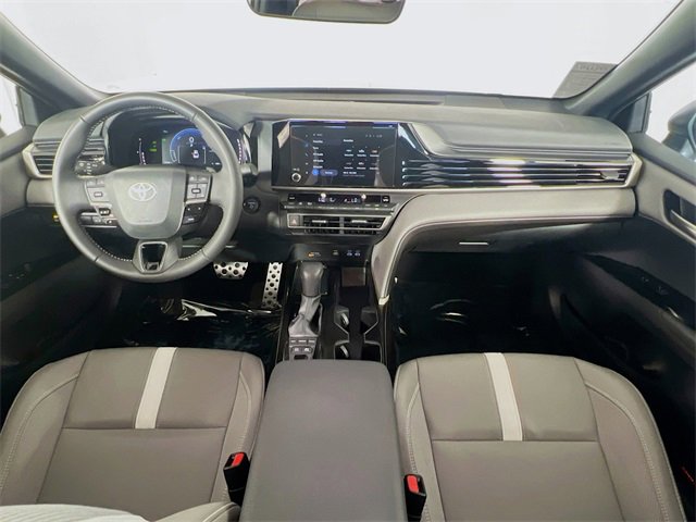 Used 2025 Toyota Camry SE image 27
