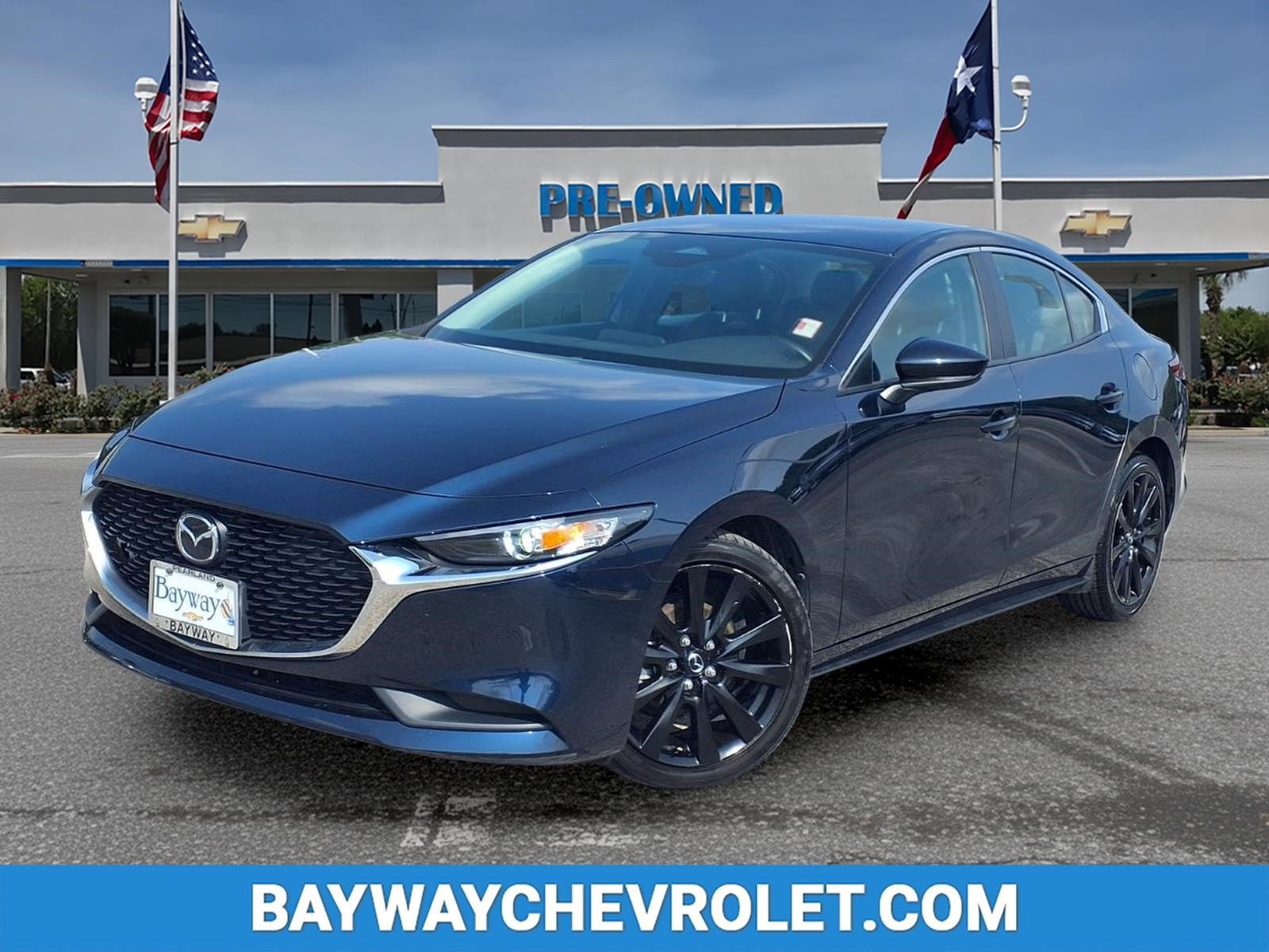 Used 2024 MAZDA MAZDA3 s FWD image 1