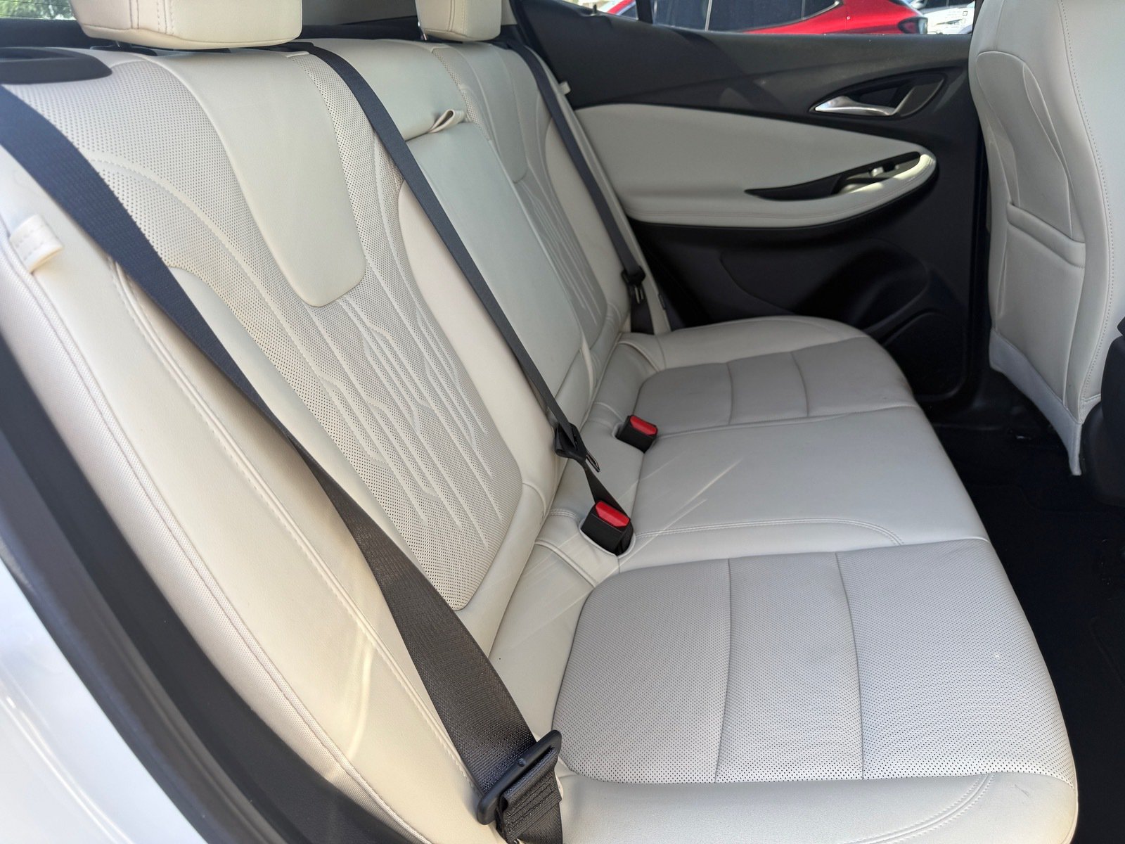 Used 2024 Buick Encore GX Avenir w/ Avenir Technology Package FWD image 27