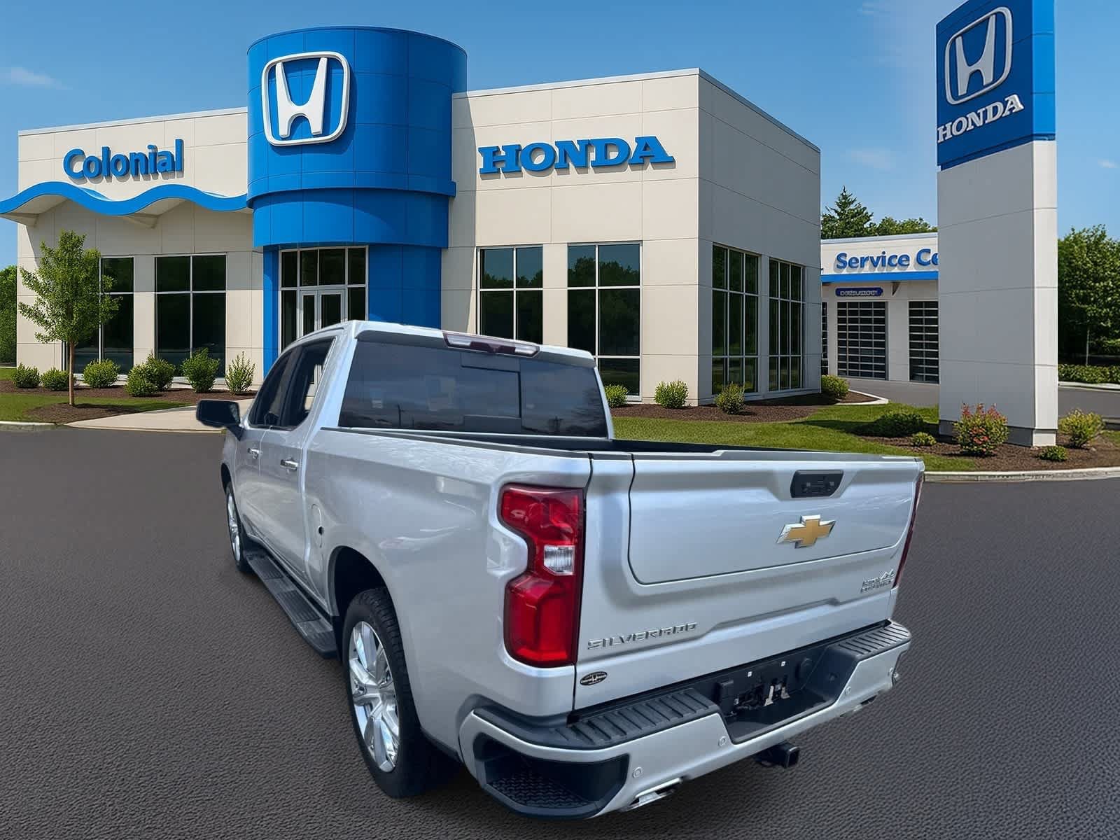 Used 2022 Chevrolet Silverado 1500 High Country AWD/4WD image 4