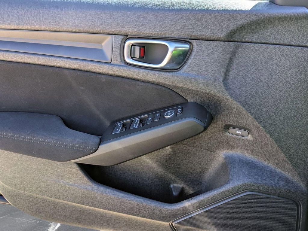Used 2023 Honda Civic Sport image 13