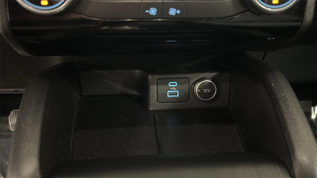 Used 2021 Ford Escape SE image 23