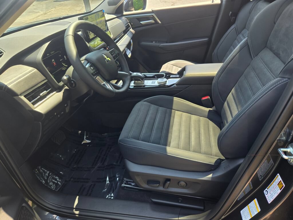 New 2026 Mitsubishi Outlander SE AWD/4WD image 17