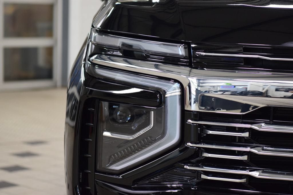 New 2026 Chevrolet Suburban Premier AWD/4WD image 12
