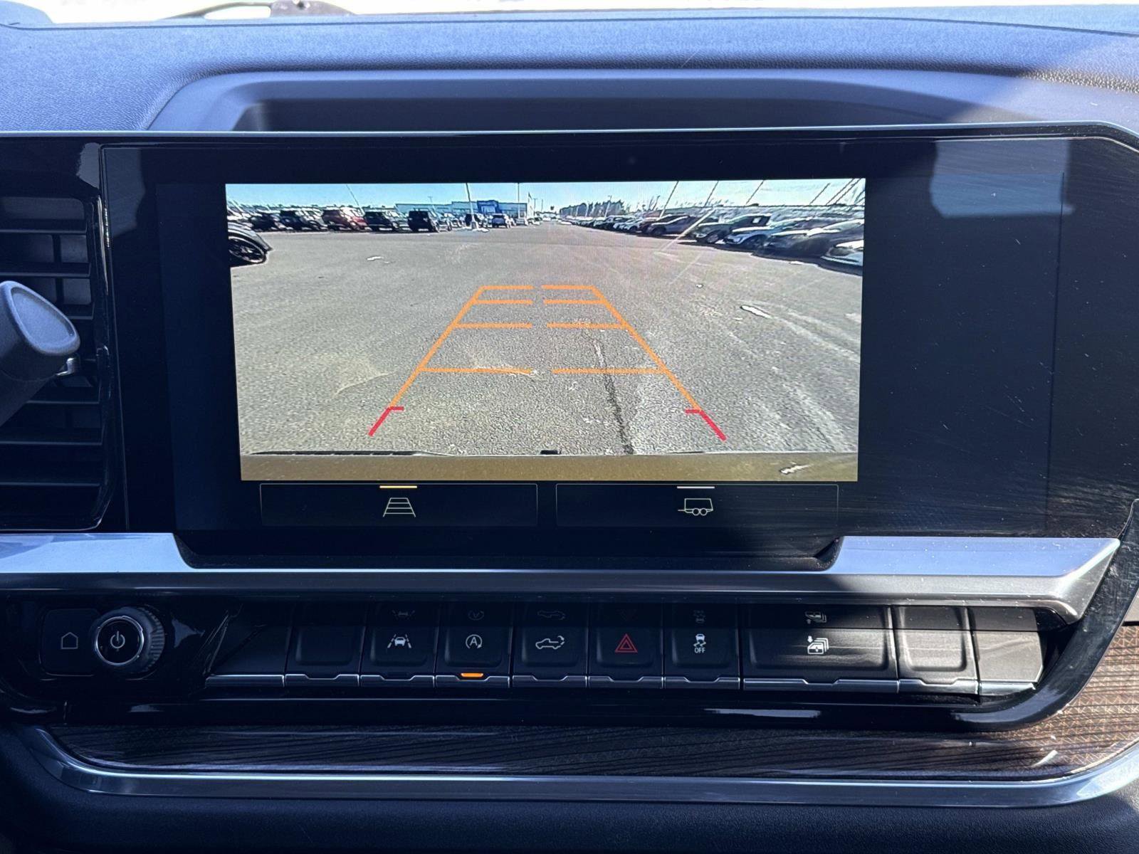 Used 2023 Chevrolet Silverado 1500 LT image 4