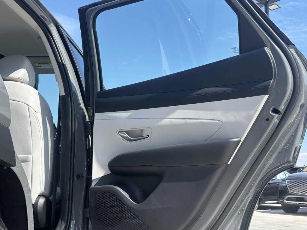 New 2026 Hyundai Tucson SE image 11