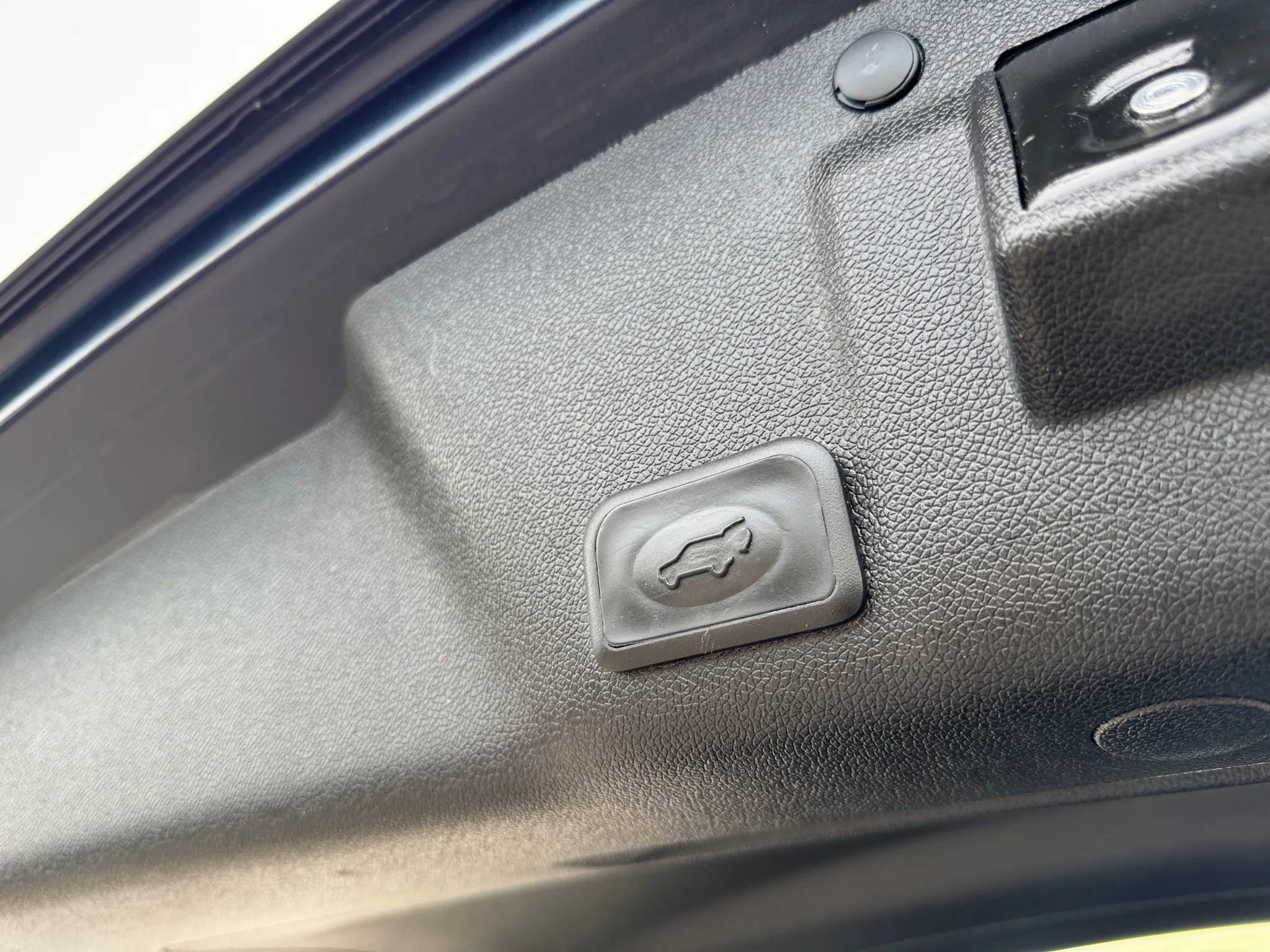 Used 2016 GMC Acadia SLE FWD image 38