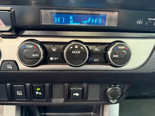 Used 2023 Toyota Tacoma SR5 AWD/4WD image 18