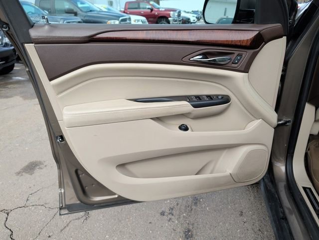 Used 2016 Cadillac SRX Luxury w/ Driver Awareness Package image 10