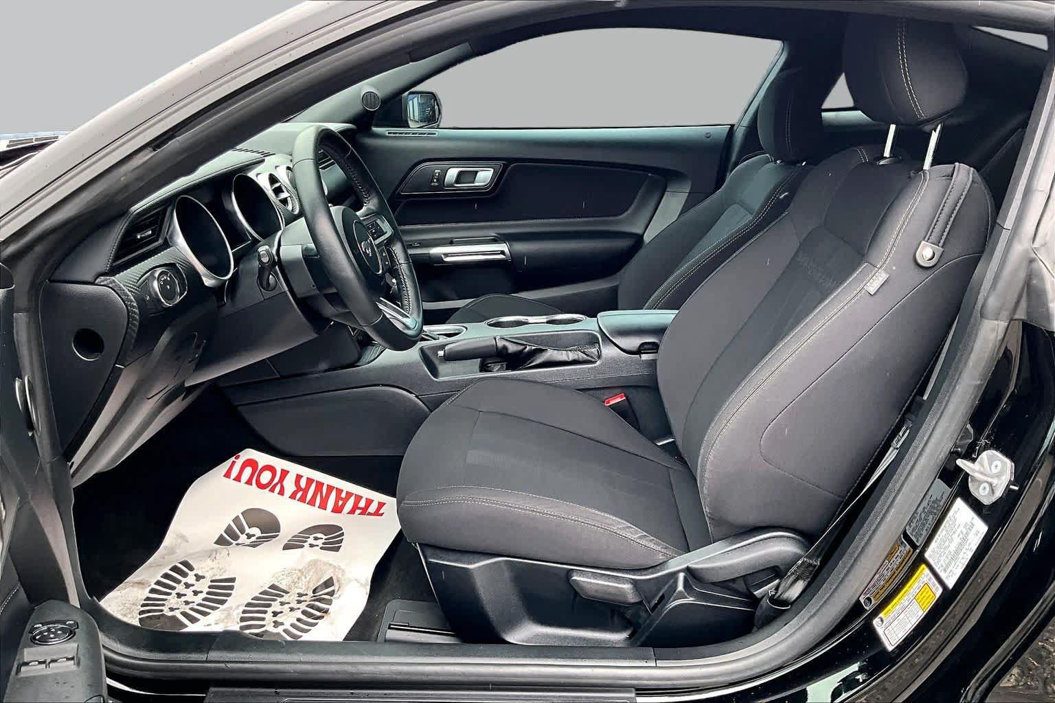 Used 2022 Ford Mustang Coupe RWD image 8