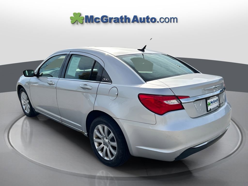 Used 2012 Chrysler 200 Touring FWD image 5