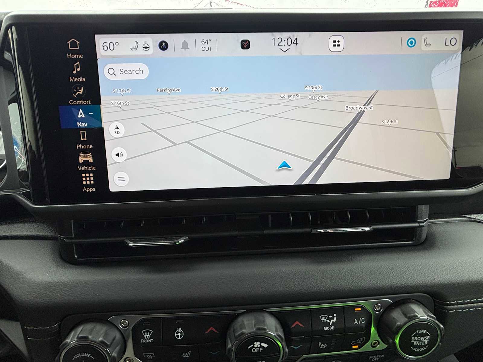 Used 2025 Jeep Wrangler Sahara image 31