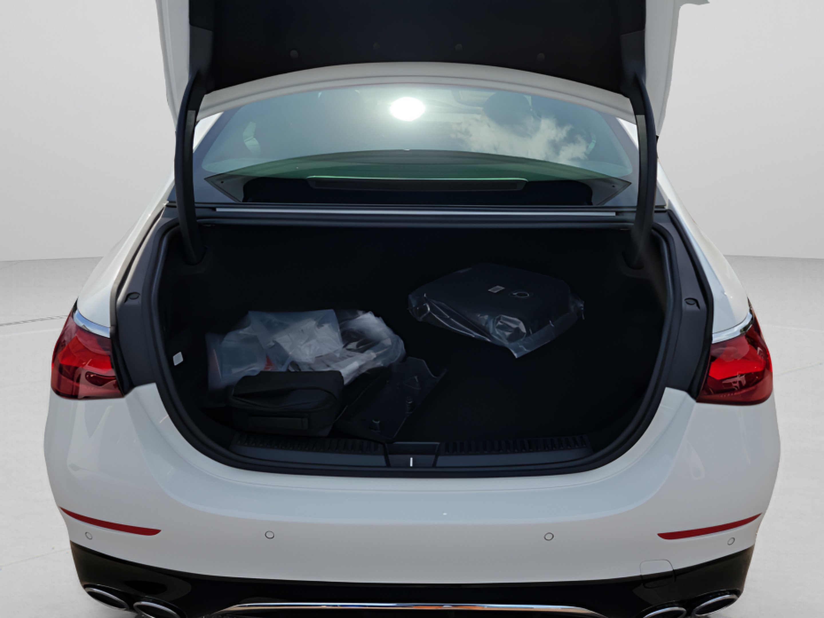 New 2026 Mercedes-Benz E 53 AMG e 4MATIC Sedan image 5