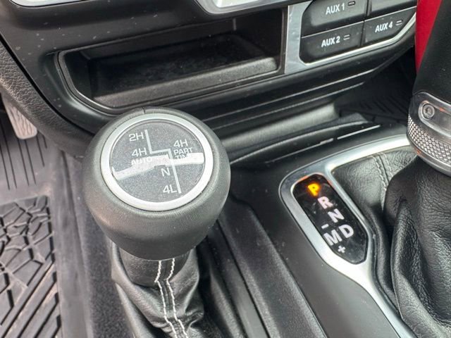Used 2021 Jeep Wrangler Unlimited Sahara w/ Dual Top Group image 24