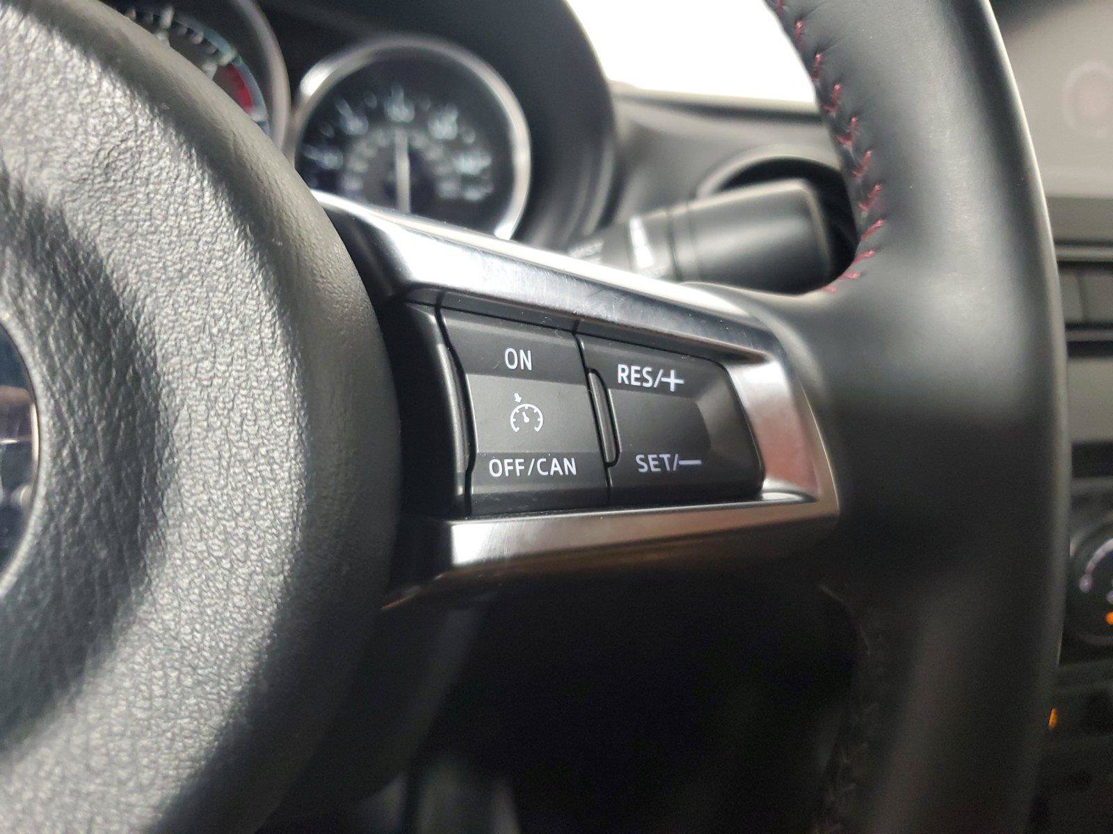 Used 2019 MAZDA MX-5 Miata Club RWD image 19