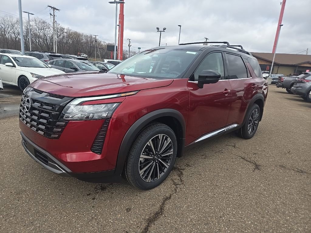 New 2026 Nissan Pathfinder Platinum image 3