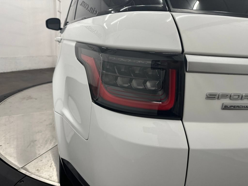 Used 2018 Land Rover Range Rover Sport Supercharged AWD/4WD image 11