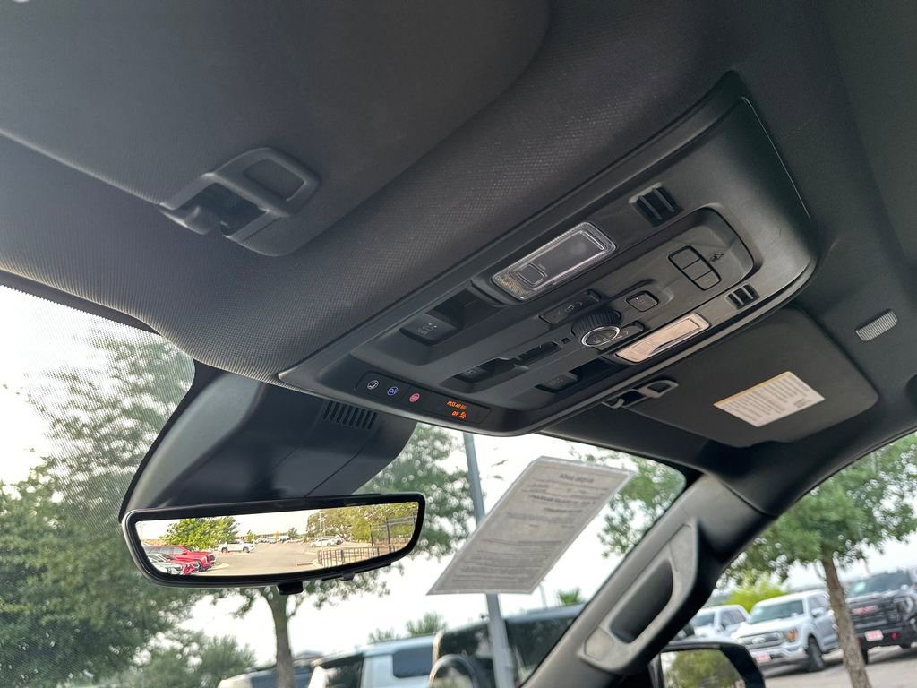 Used 2023 Chevrolet Suburban High Country AWD/4WD image 24