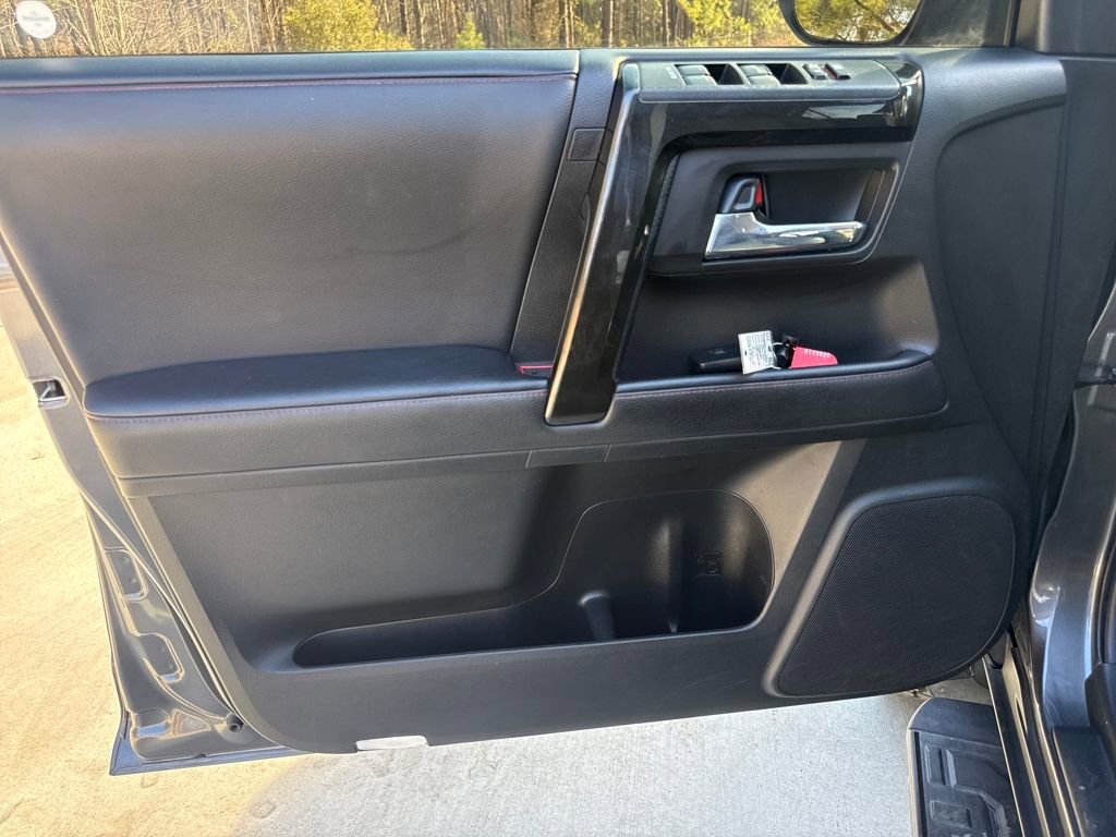 Used 2020 Toyota 4Runner TRD Off-Road Premium image 14