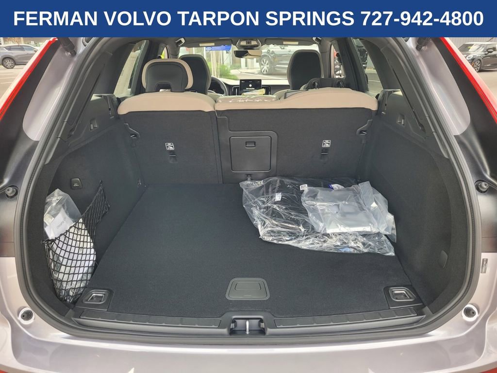 New 2026 Volvo XC60 T8 Core image 17
