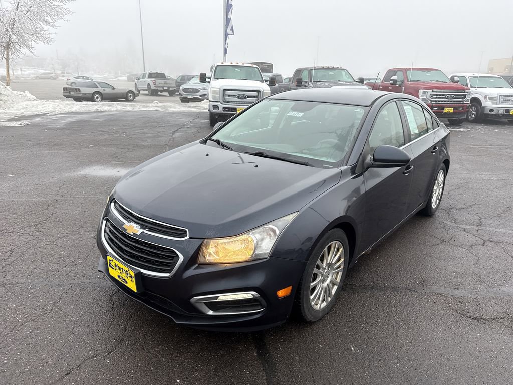 Used 2015 Chevrolet Cruze Eco image 2