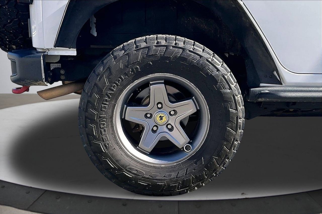 Certified 2017 Jeep Wrangler Unlimited Rubicon image 32