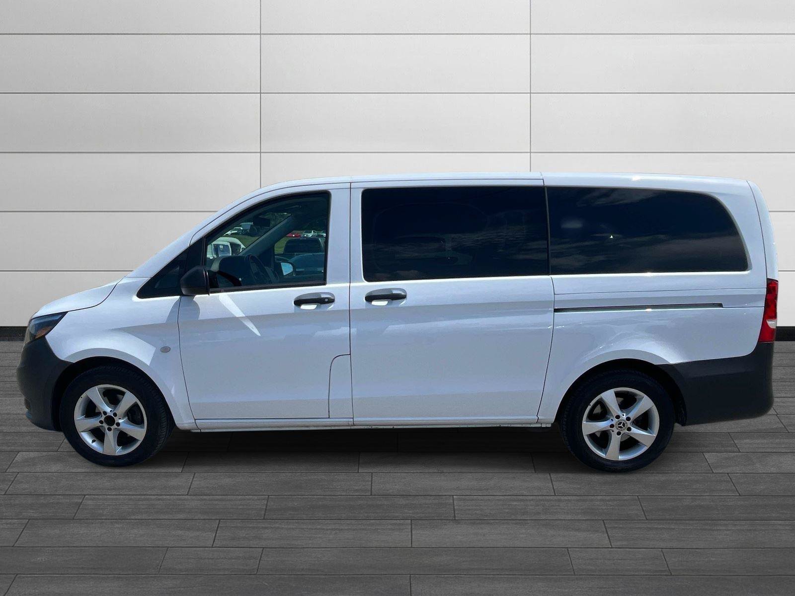 Used 2023 Mercedes-Benz Metris Passenger image 5