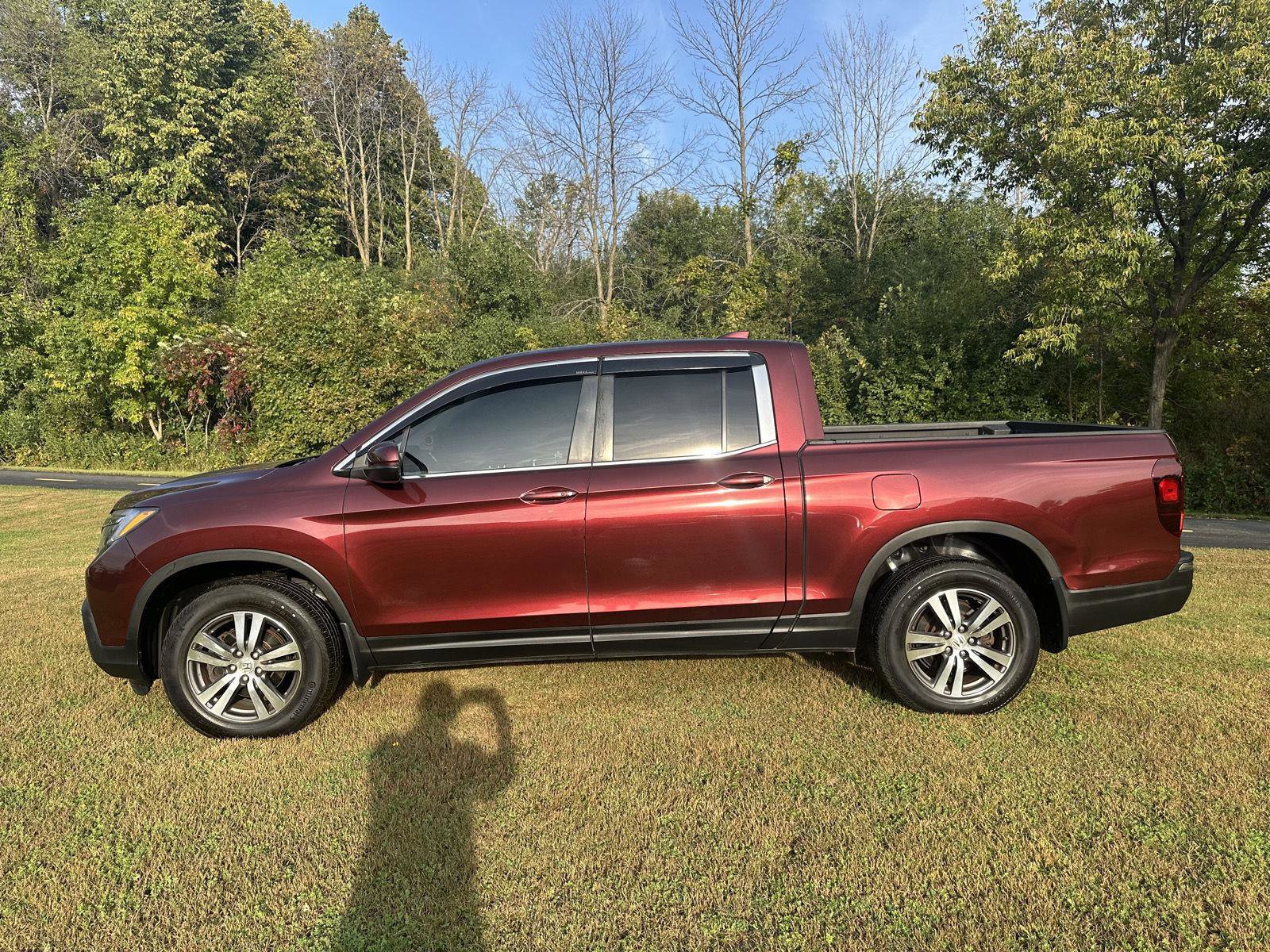 Used 2017 Honda Ridgeline RTS image 2