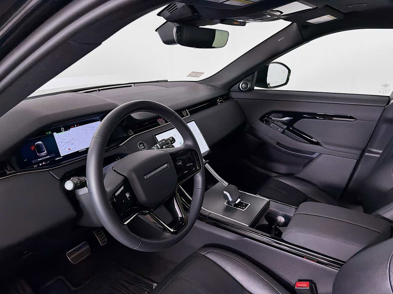 Certified 2024 Land Rover Range Rover Evoque Dynamic SE image 9