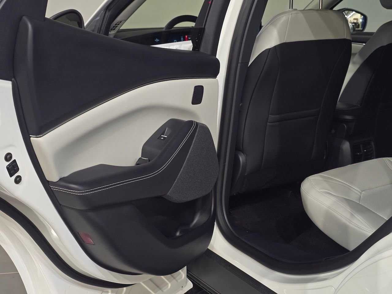 New 2025 Ford Mustang Mach-E Premium w/ Interior Protection Package image 32