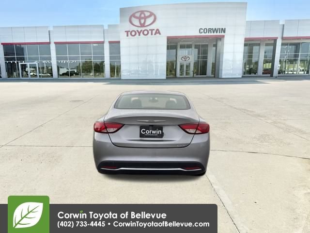 Used 2016 Chrysler 200 Limited image 4