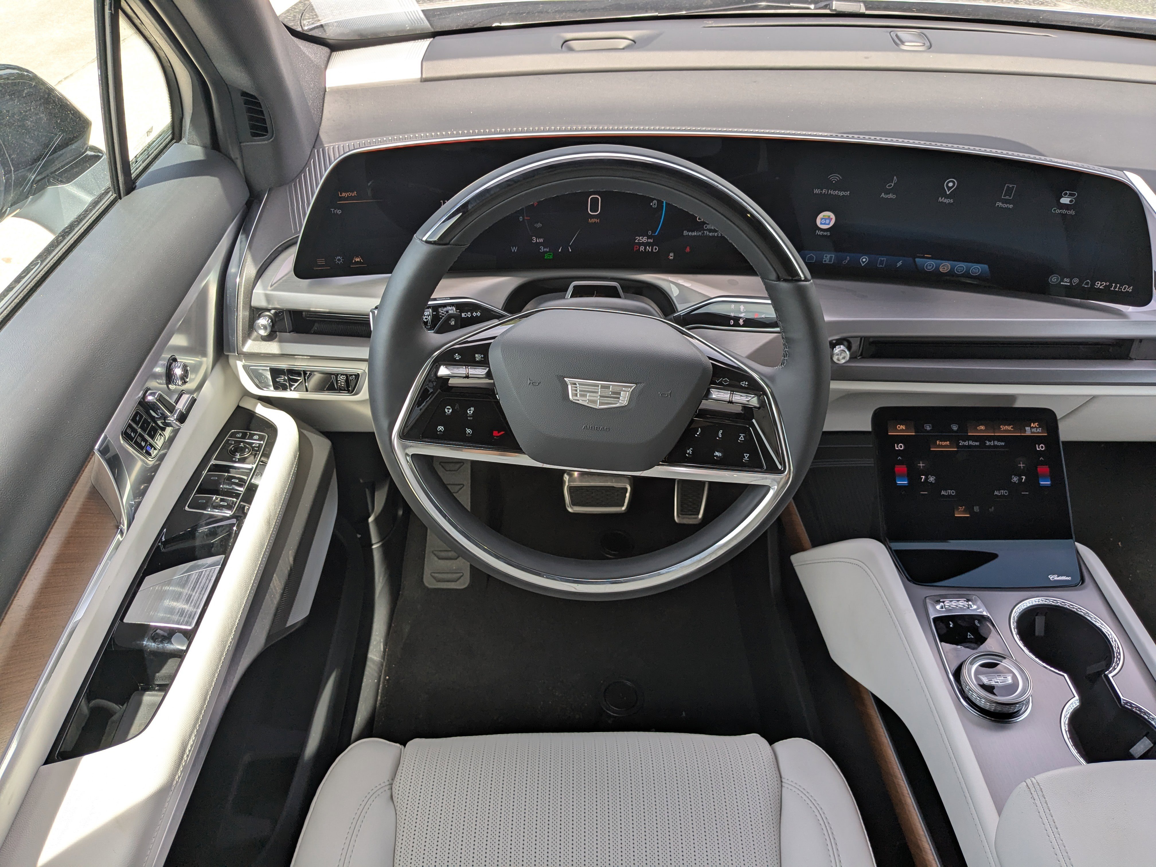 New 2026 Cadillac Vistiq Sport image 4