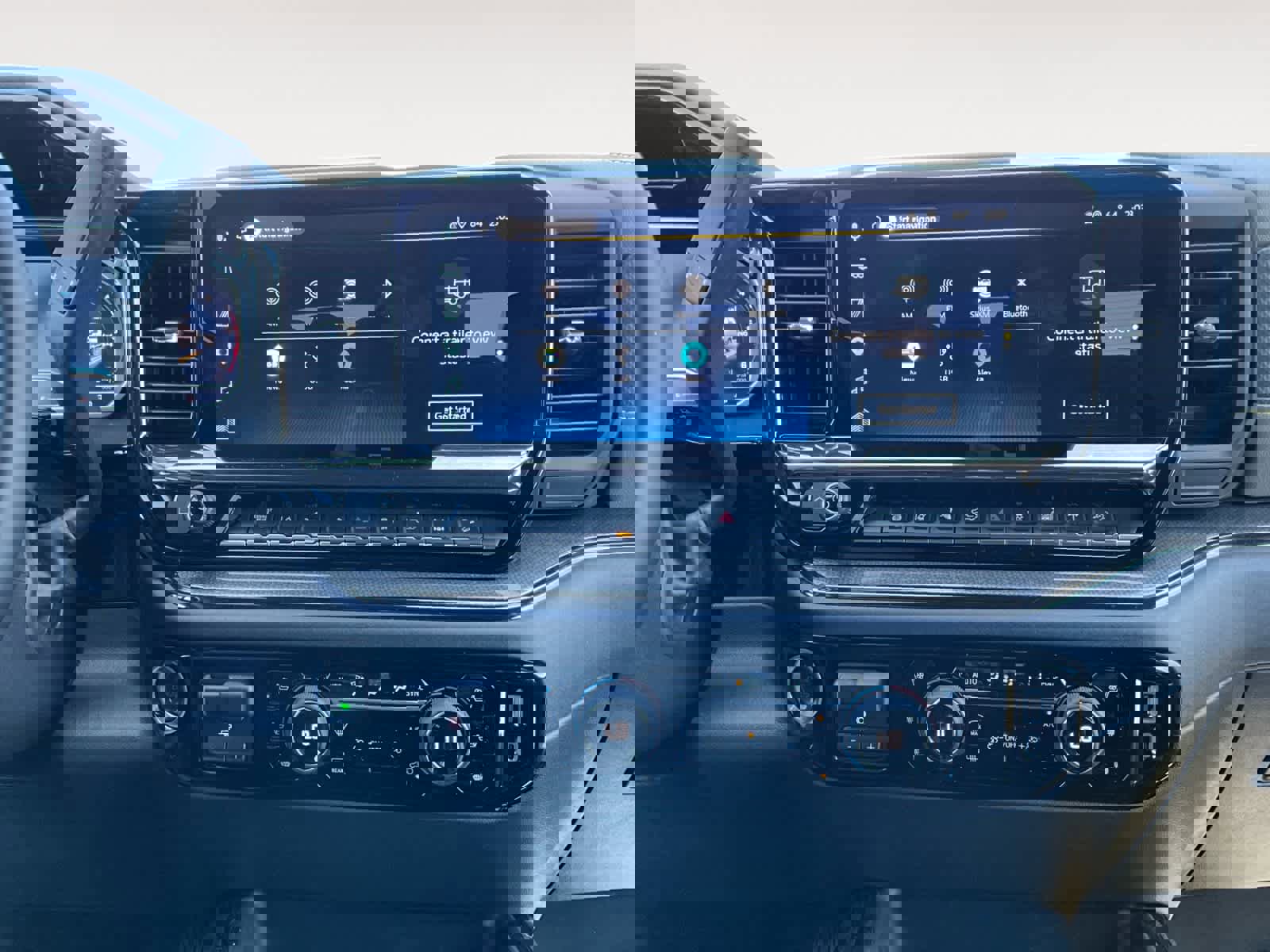 Used 2025 Chevrolet Silverado 2500 ZR2 w/ Technology Package AWD/4WD image 25