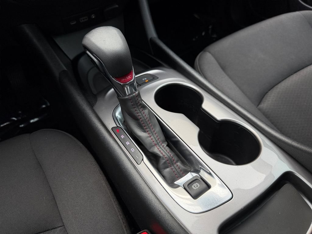 Used 2025 Chevrolet Malibu RS FWD image 28