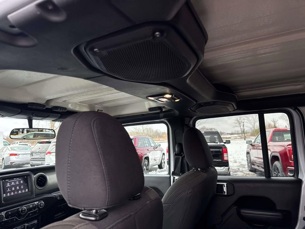 Used 2023 Jeep Wrangler Unlimited image 10