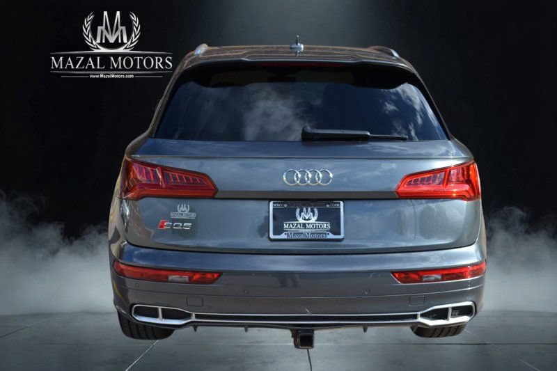Used 2018 Audi SQ5 Prestige AWD/4WD image 9