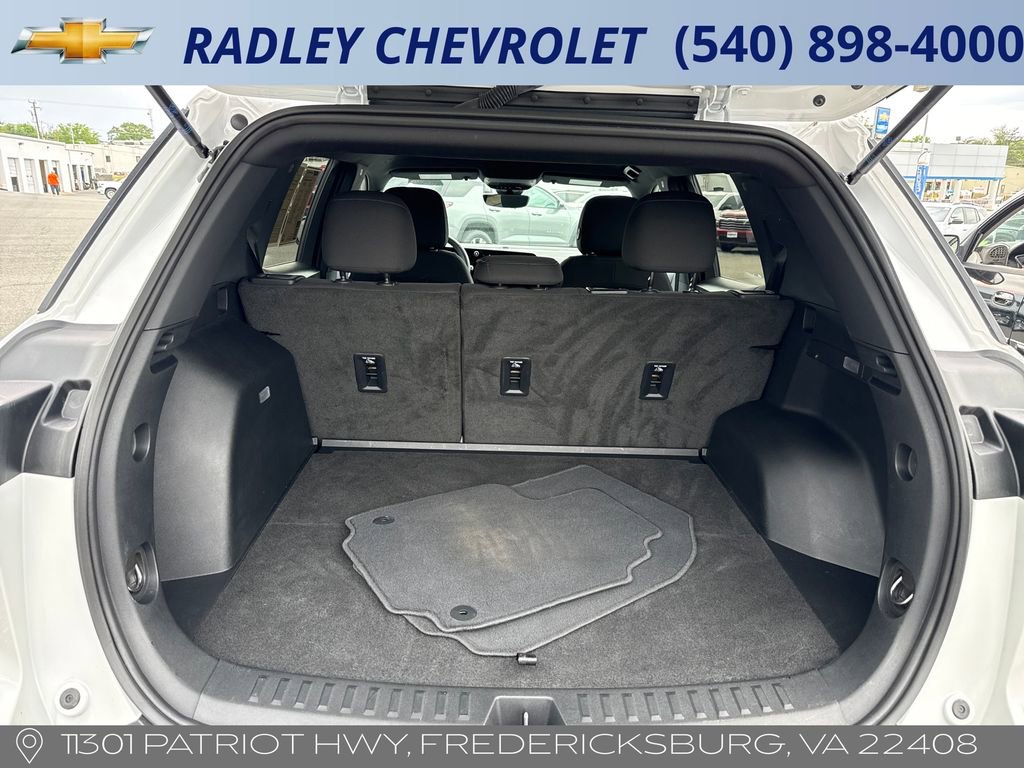 Certified 2025 Chevrolet Equinox LT w/ Safety and Technology Package FWD image 15