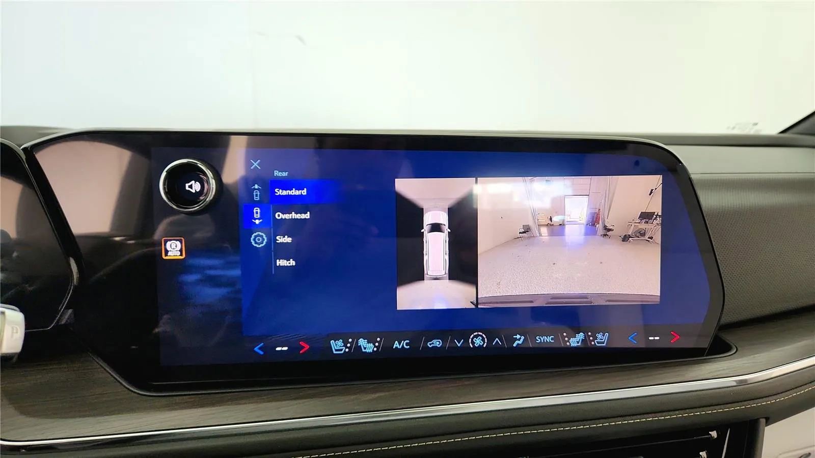 New 2026 Chevrolet Suburban Premier image 26