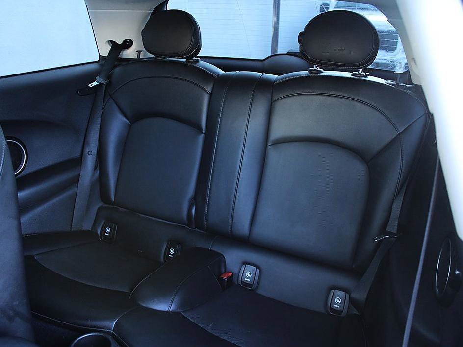 Used 2015 MINI Cooper S FWD image 11
