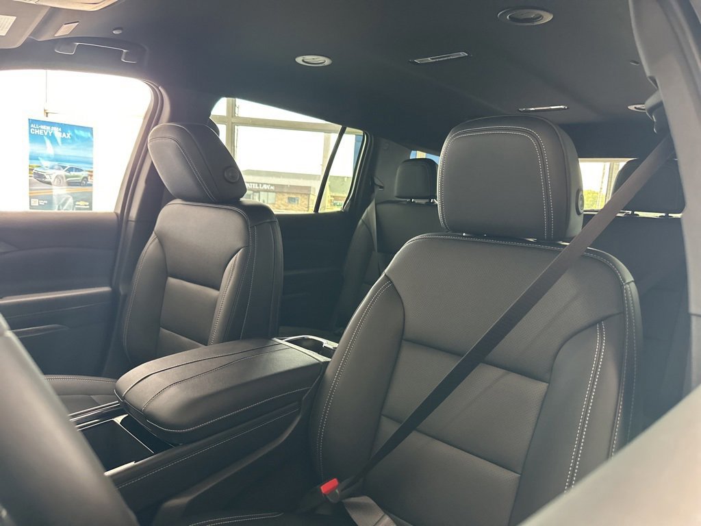 New 2026 Chevrolet Traverse LT w/ Midnight/Sport Edition image 4