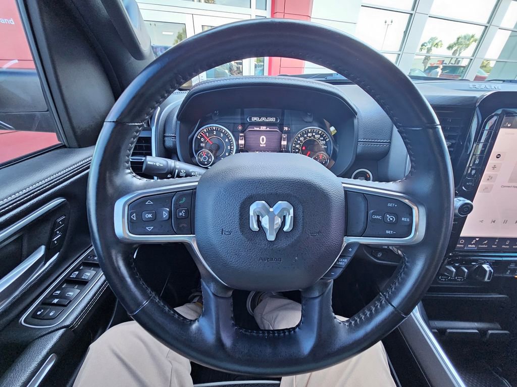 Used 2023 RAM 1500 Laramie AWD/4WD image 17
