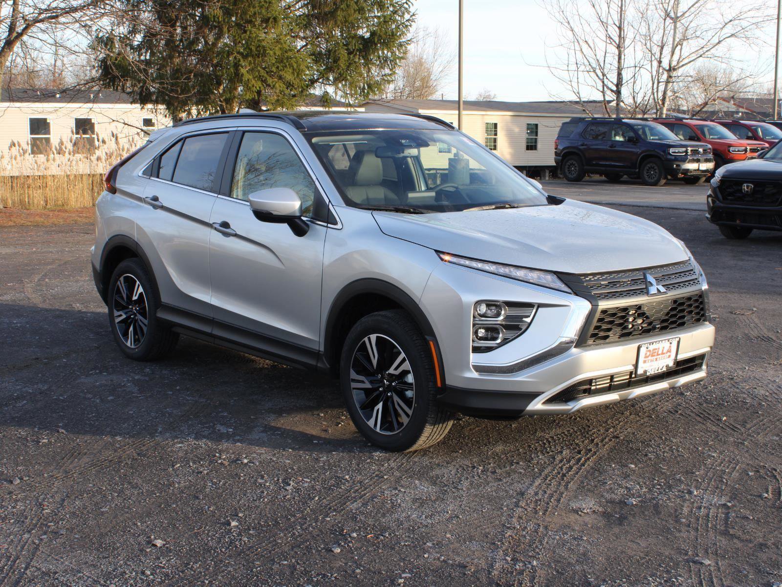 New 2026 Mitsubishi Eclipse Cross SE image 3