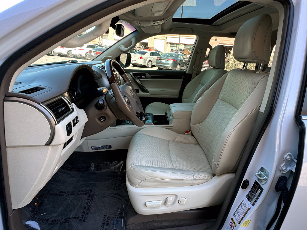 Used 2018 Lexus GX 460 Luxury AWD/4WD image 18