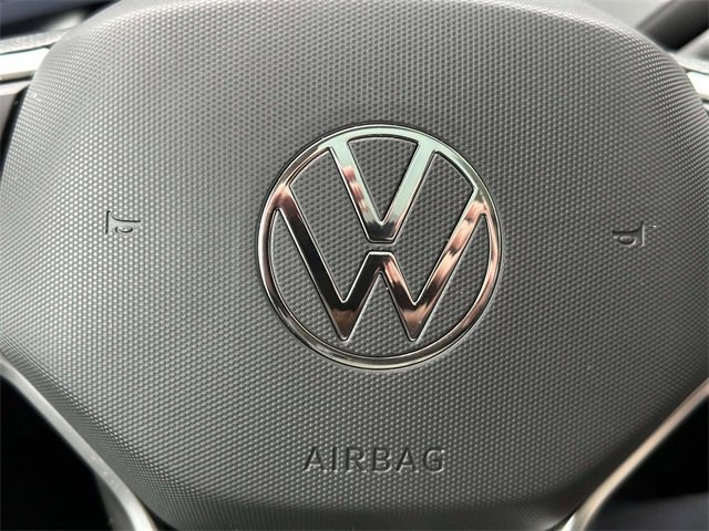 Certified 2022 Volkswagen Taos SE w/ Panoramic Sunroof Package image 26