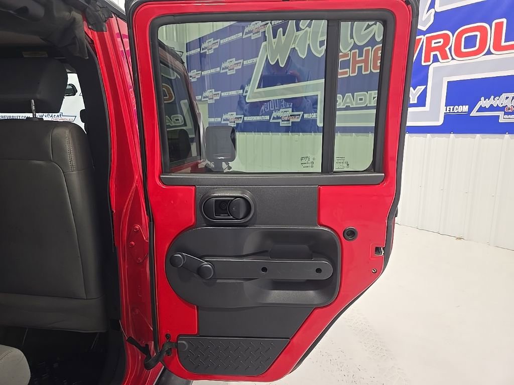 Used 2009 Jeep Wrangler X image 22