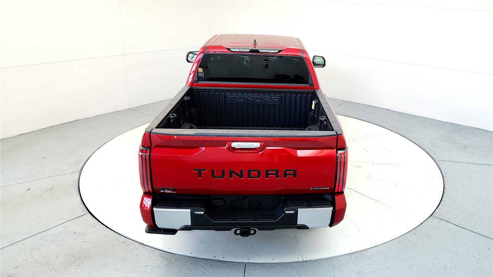 Used 2025 Toyota Tundra Limited image 15