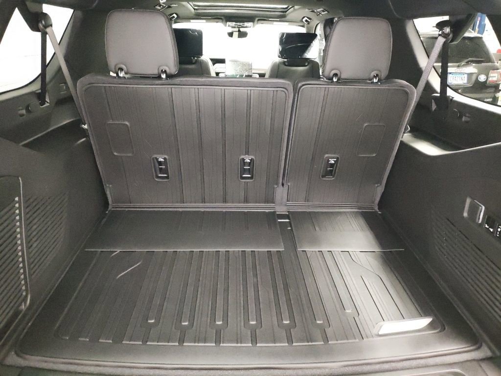 New 2026 GMC Yukon XL Elevation w/ Elevation Premium Package image 16