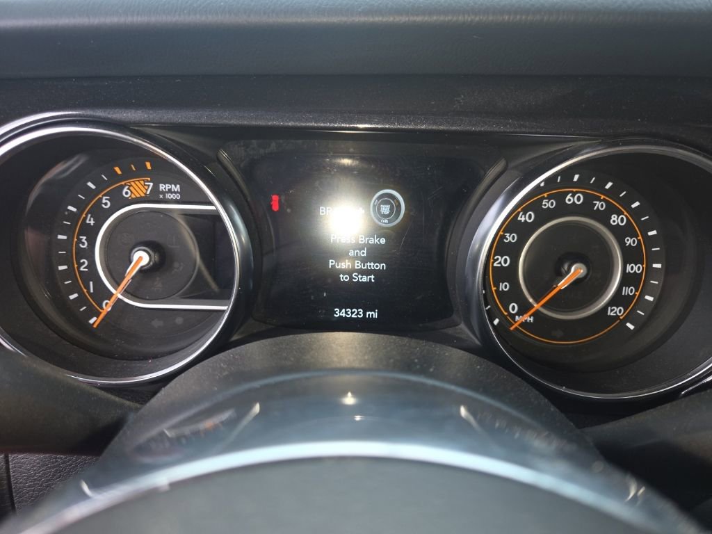 Used 2023 Jeep Wrangler Unlimited Sahara AWD/4WD image 13