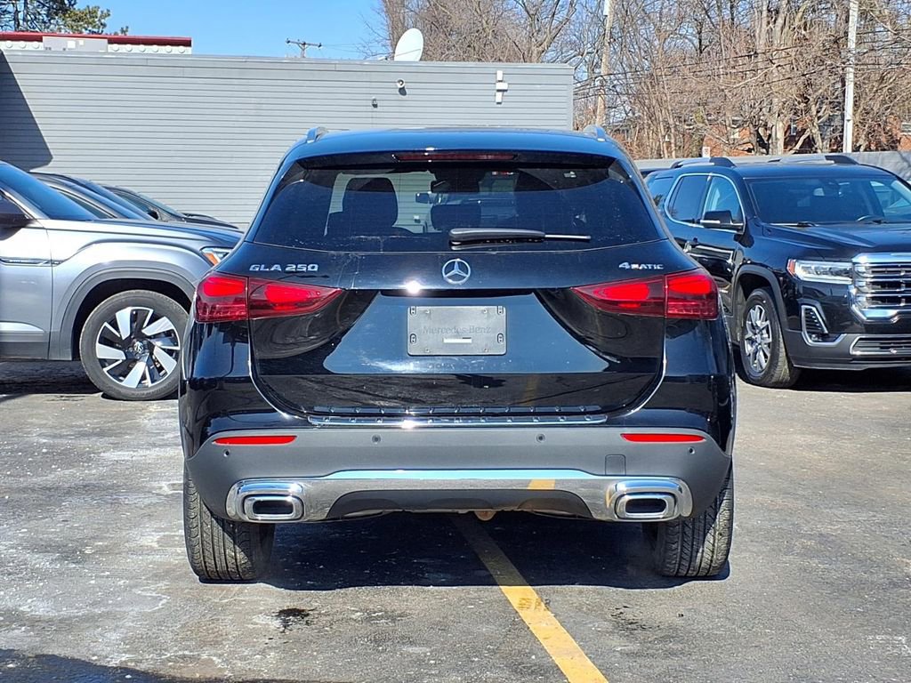 Used 2025 Mercedes-Benz GLA 250 4MATIC image 19